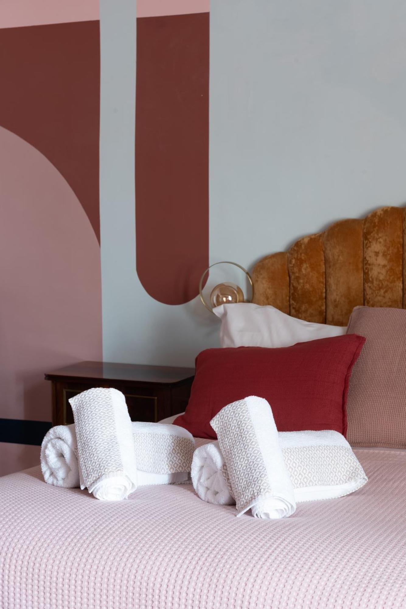 La Maison D'En Bas Des Seigneurs Cucuron Quarto foto