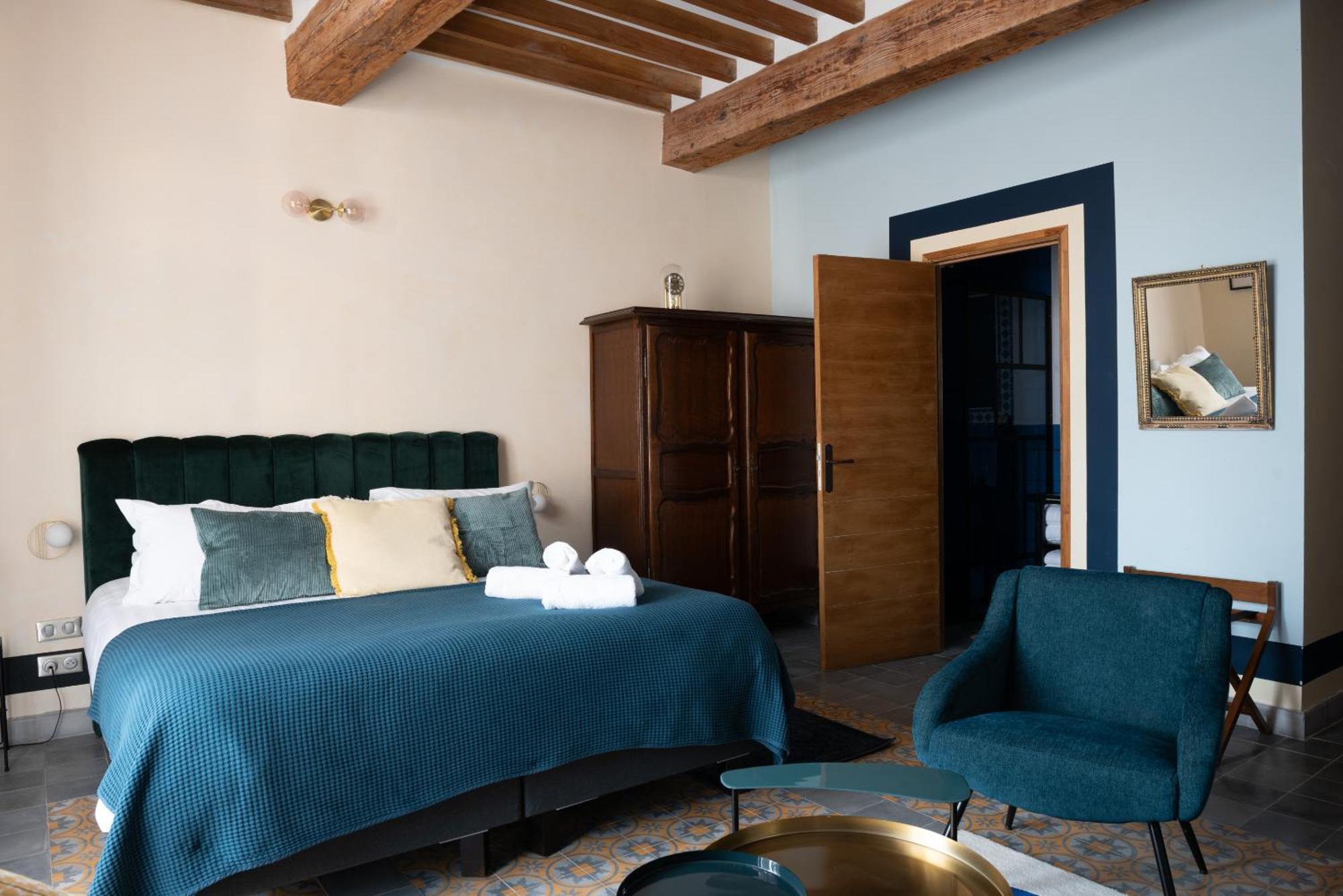 La Maison D'En Bas Des Seigneurs Cucuron Quarto foto